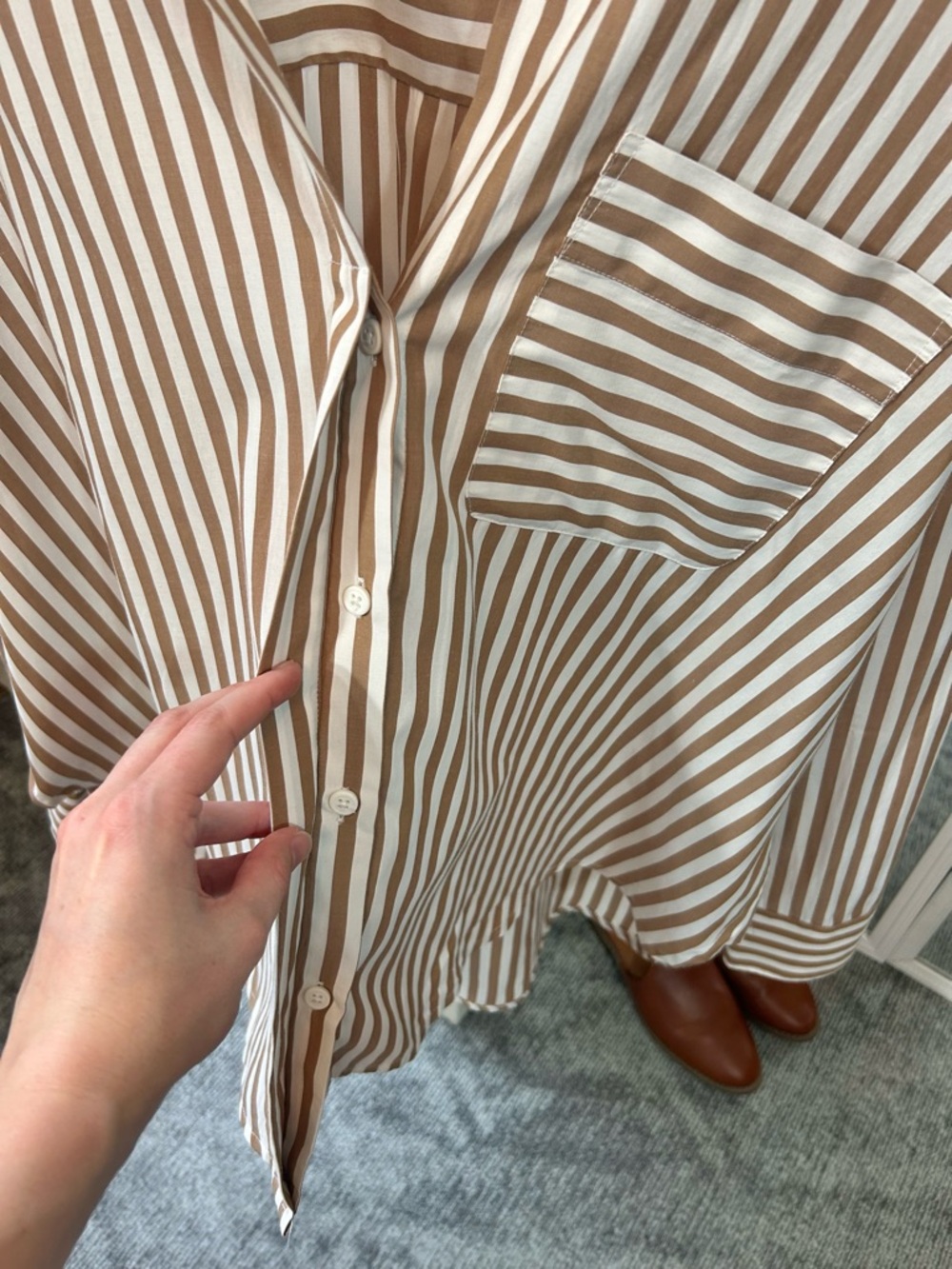 Toffe Pinstripe V-Neck Pocket Long Sleeve Hidden Button Down Oversized Blouse✨ - Picture 8 of 8